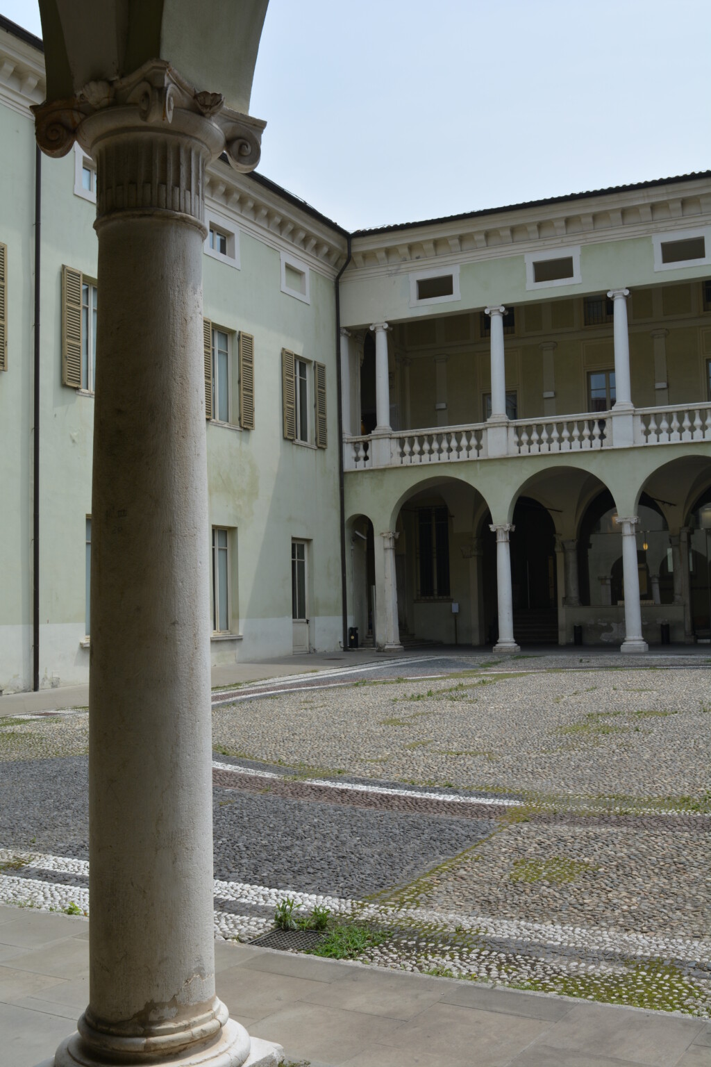 Palazzo Calini ai Fiumi, ora Università di Brescia, Facoltà di Giurisprudenza