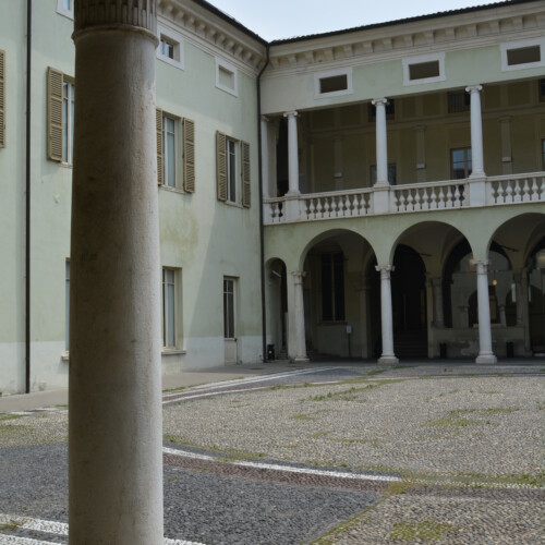 Palazzo Calini ai Fiumi, ora Università di Brescia, Facoltà di Giurisprudenza