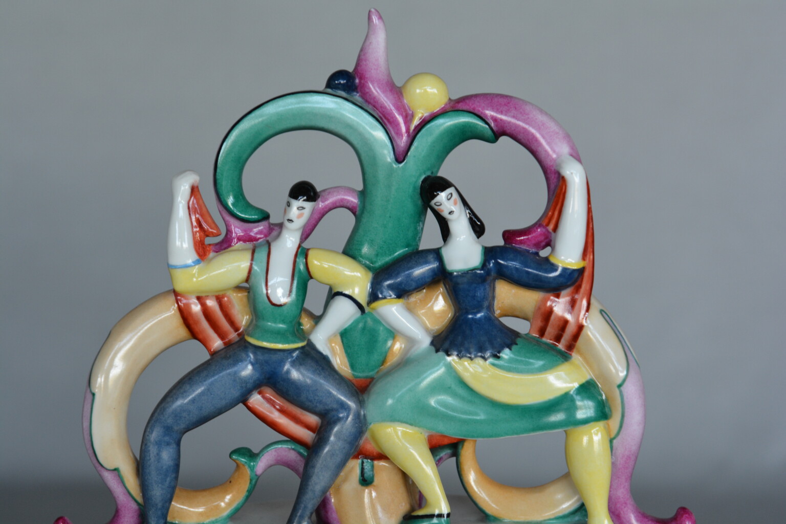 Ponti, Società Ceramica Richard-Ginori, Grande bomboniera Balletto – Omaggio agli snob