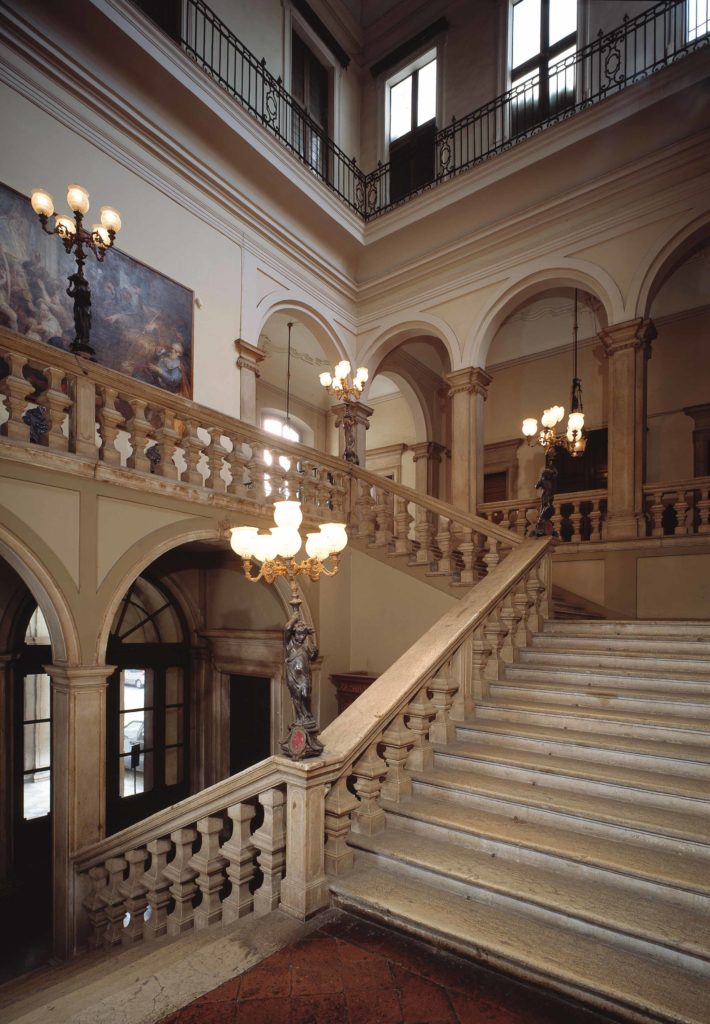 Palazzo Fenaroli Avogadro, ora Bettoni Cazzago Centro Studi Rossana